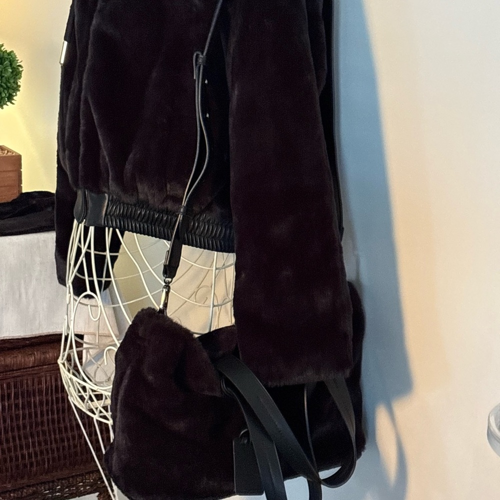 Luxurious Black Faux Fur Bag removable should strap